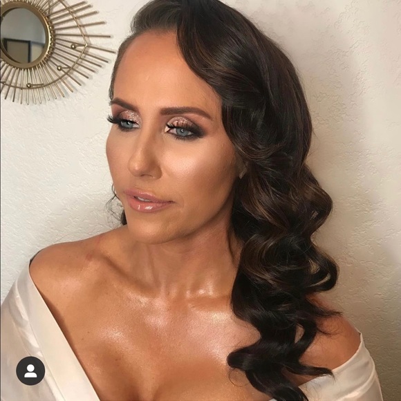 Meet your Posher, Erica - Picture 1 of 1